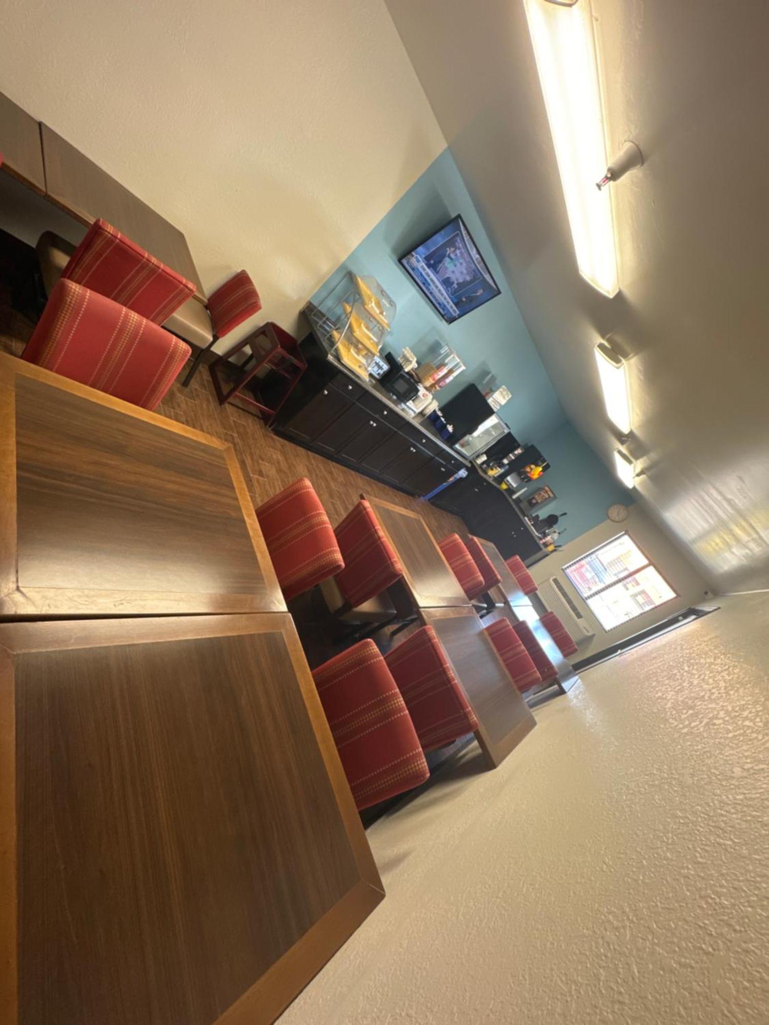 Days Inn By Wyndham Salina I-70 מראה חיצוני תמונה