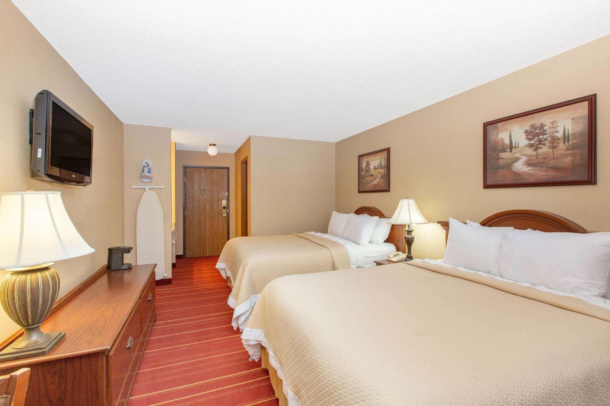 Days Inn By Wyndham Salina I-70 מראה חיצוני תמונה
