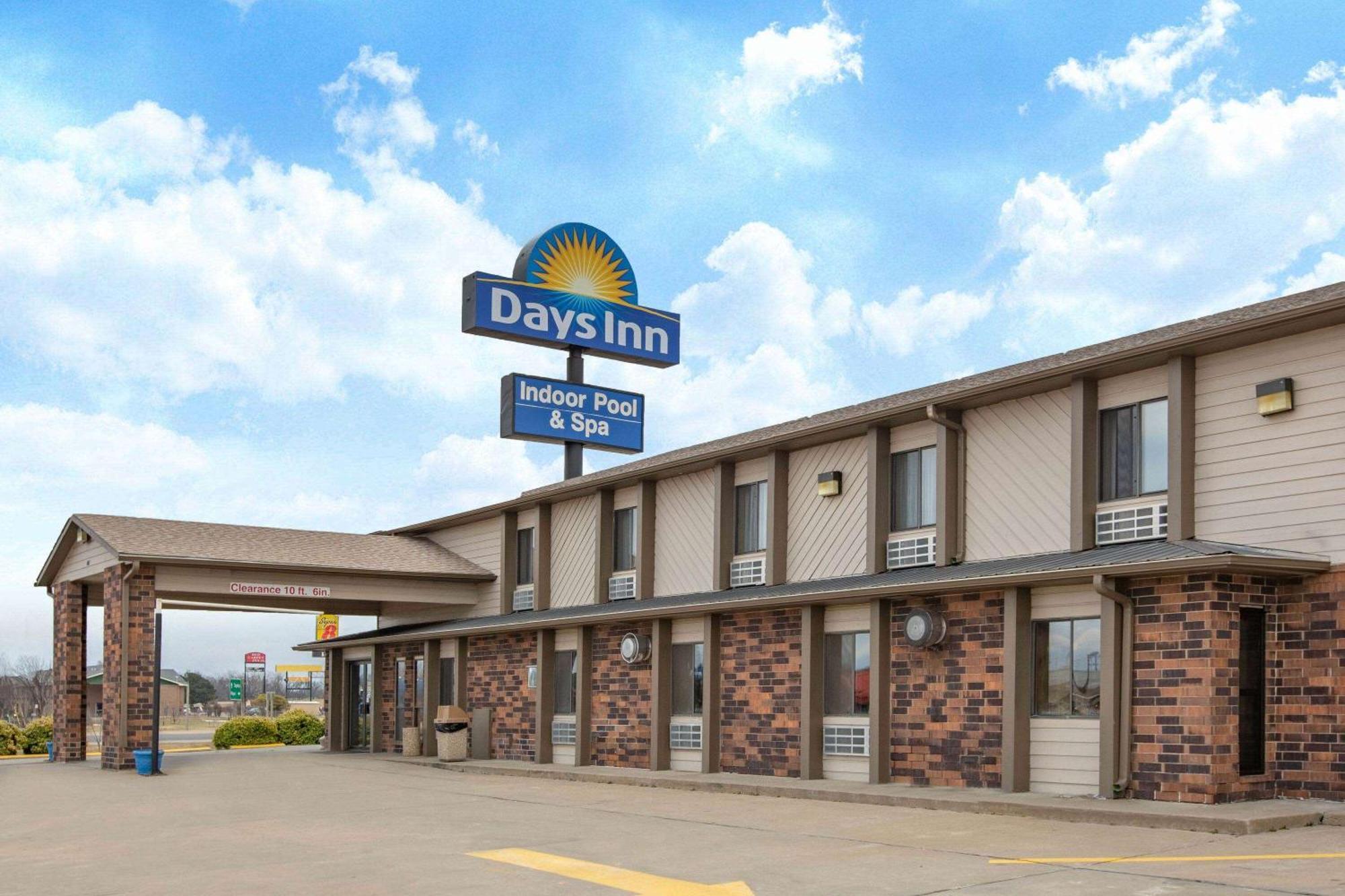 Days Inn By Wyndham Salina I-70 מראה חיצוני תמונה
