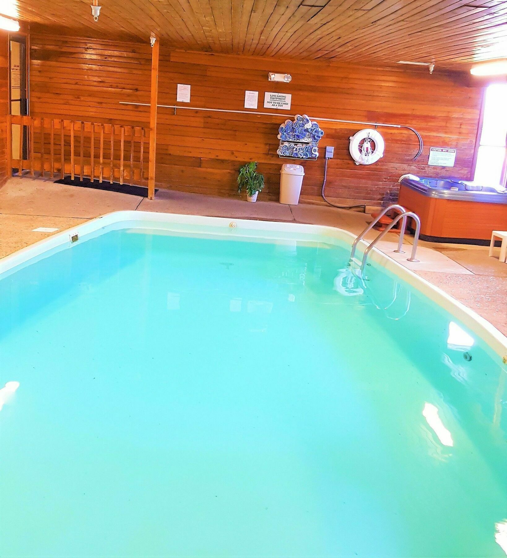 Days Inn By Wyndham Salina I-70 מראה חיצוני תמונה
